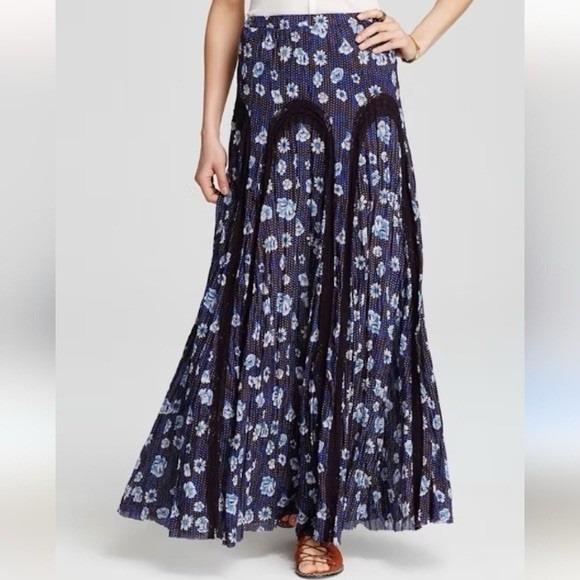Free People Zoe Blue Floral Lace Boho Maxi XS Extra Small Western Flowy Skirt - Picture 2 of 6